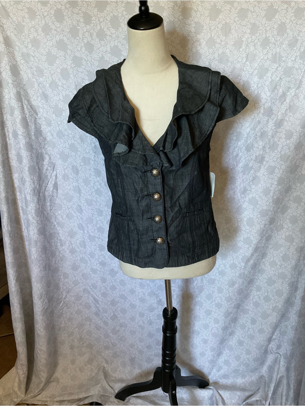 Ruffled Button-Front Women’s Top - Black